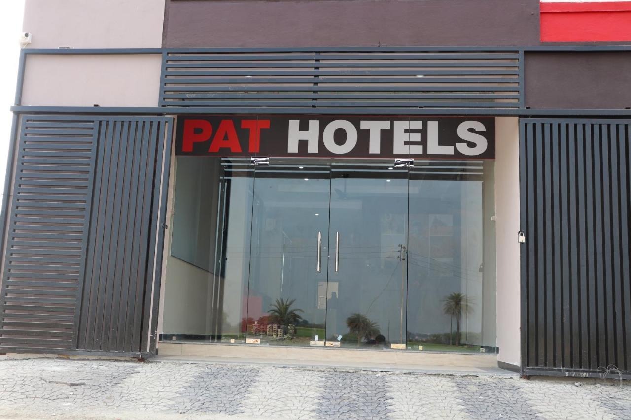 Pat Hotels Ιντόρ Εξωτερικό φωτογραφία